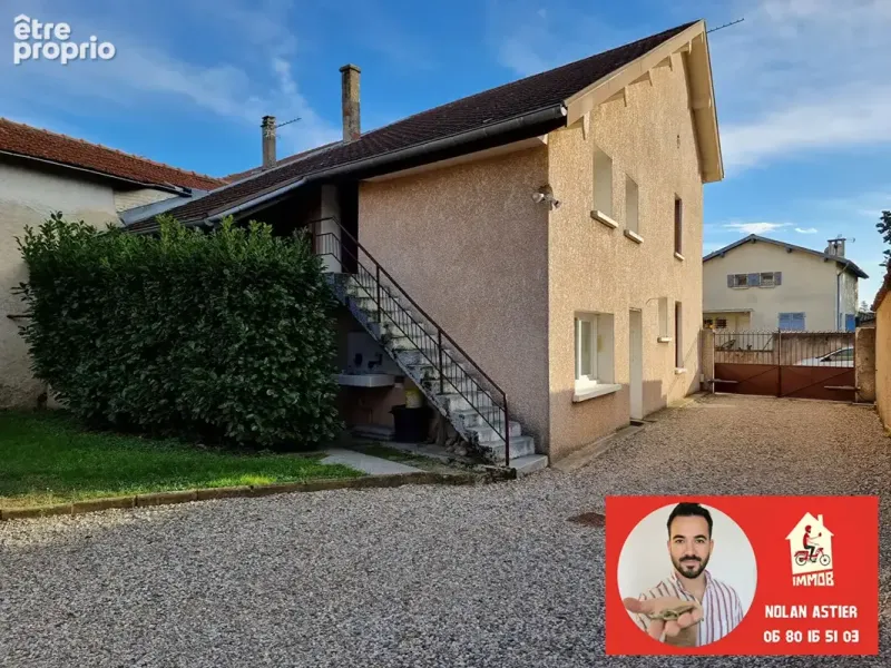 Photo Maison à Lapeyrouse-Mornay au prix de 239 000€