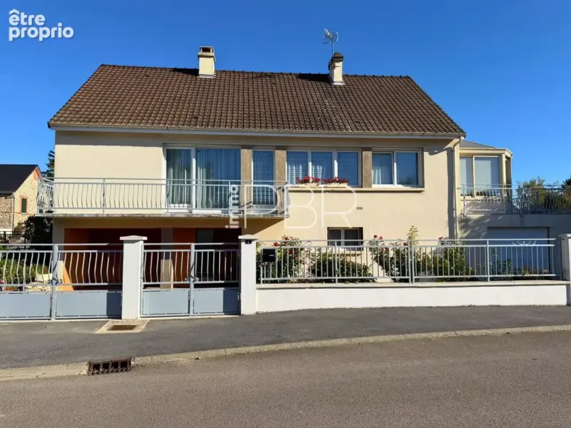 Photo Maison à Prunay au prix de 269 900€