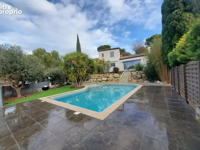 Photo Maison à Velaux au prix de 790 000€