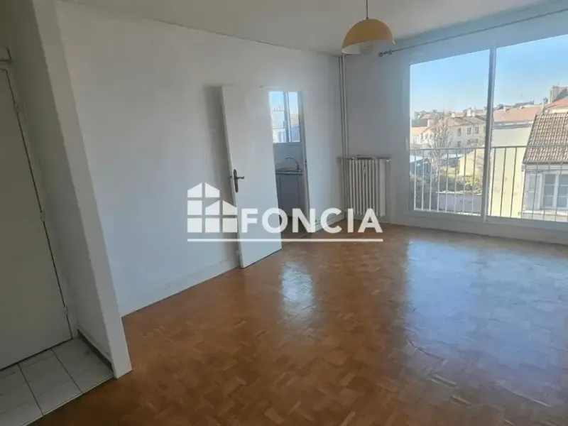 Photo Appartement à Saint-Germain-En-Laye au prix de 360 000€