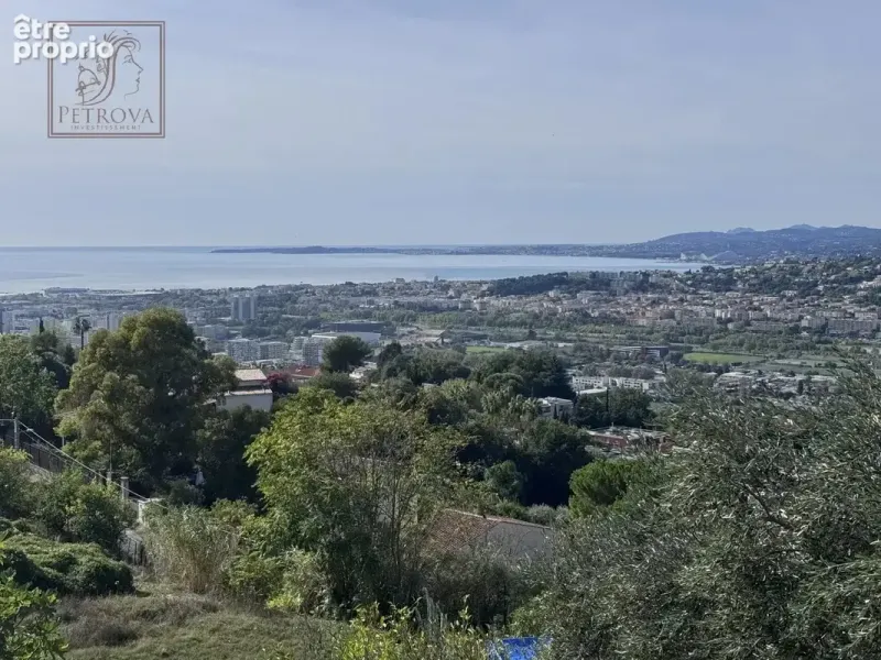 Photo Terrain à Nice au prix de 2 400 000€