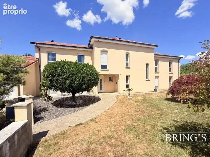 Photo Maison à Briey au prix de 335 000€