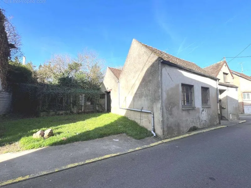 Photo Maison à Pont-Sur-Yonne au prix de 117 850€