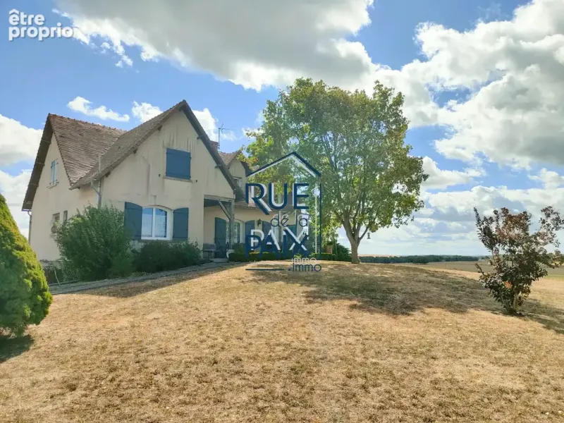 Photo Maison à Savigny-Sous-Faye au prix de 199 000€