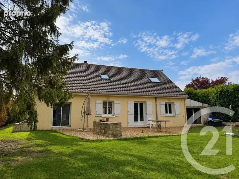 Photo Maison à Abondant au prix de 315 000€