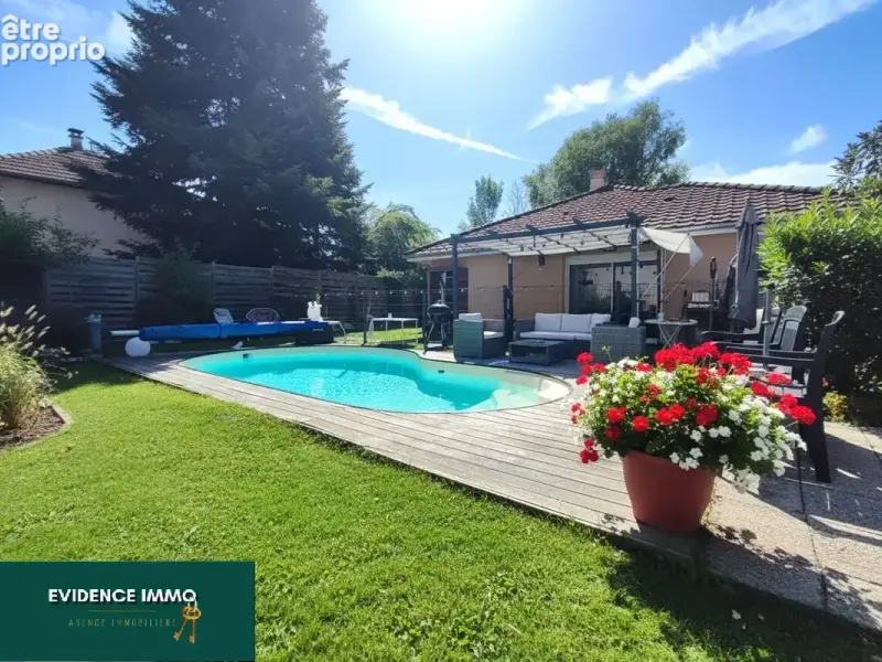 Photo Maison à Les Avenieres au prix de 259 000€