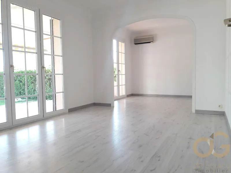 Photo Maison à Marguerittes au prix de 310 000€
