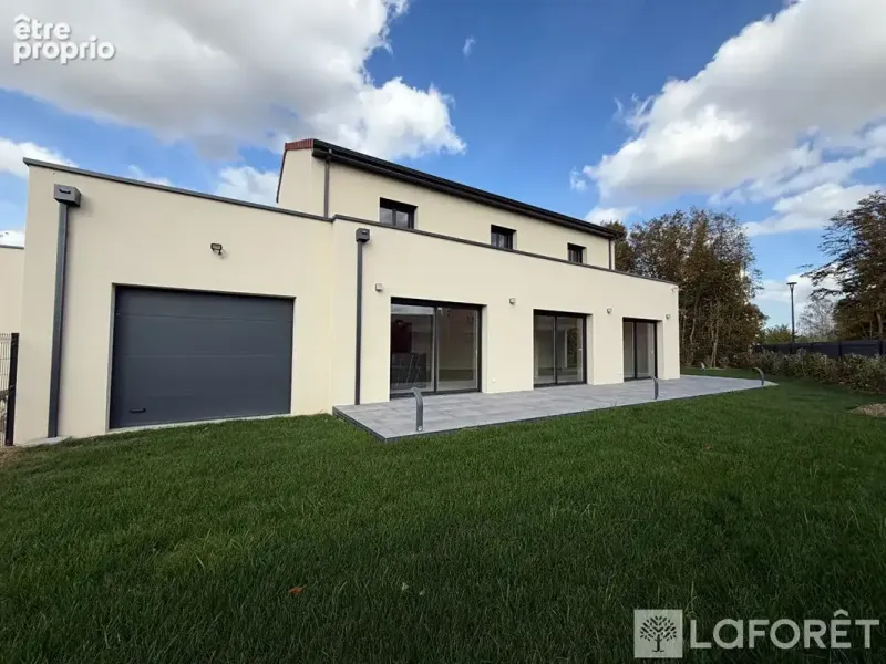 Photo Maison à Gueux au prix de 794 900€