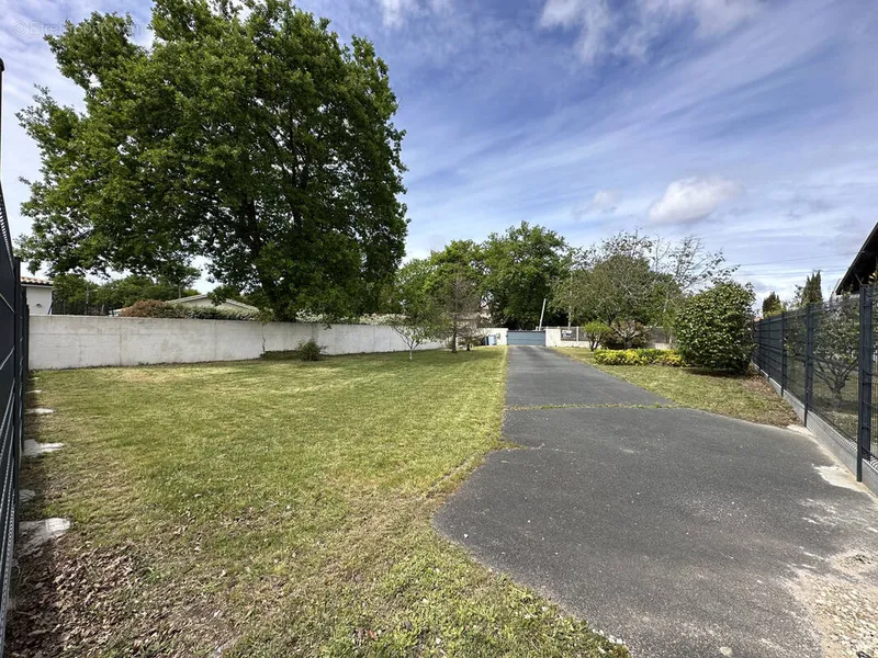 Photo Terrain à Gujan-Mestras au prix de 240 000€