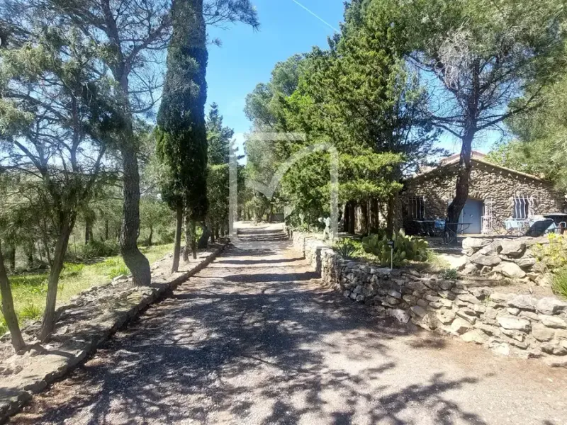 Photo Maison à Treilles au prix de 494 000€