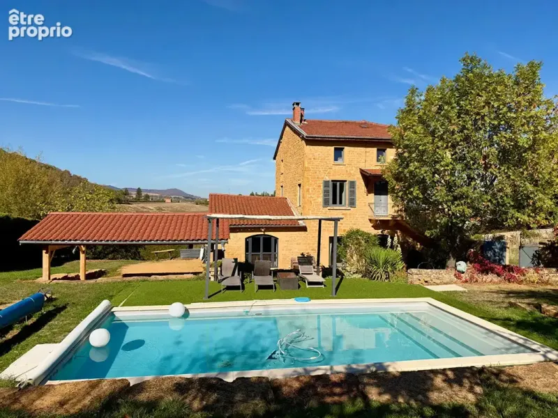 Photo Maison à Ville-Sur-Jarnioux au prix de 799 000€