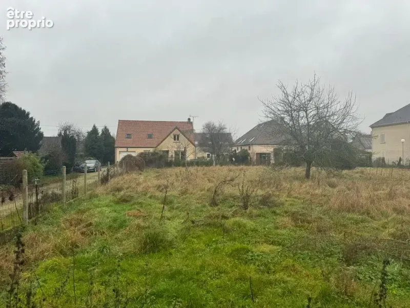 Photo Terrain à Garancieres au prix de 165 000€