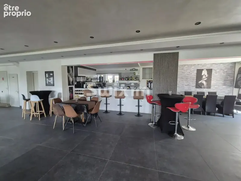Photo Commerce à Lavans-Les-Dole au prix de 470 000€