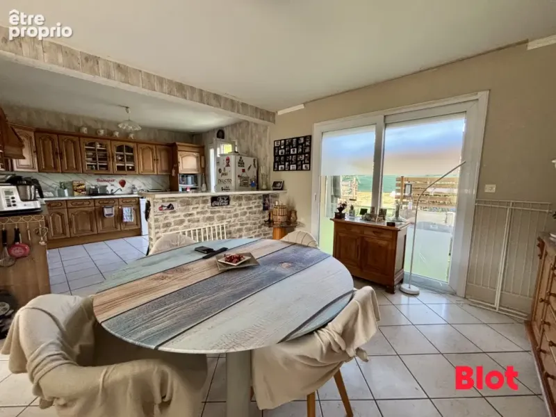Photo Maison à Noyal-Chatillon-Sur-Seiche au prix de 324 900€