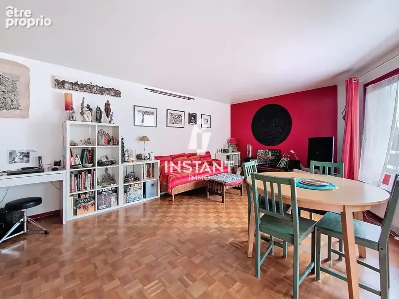 Photo Appartement à Creteil au prix de 300 000€