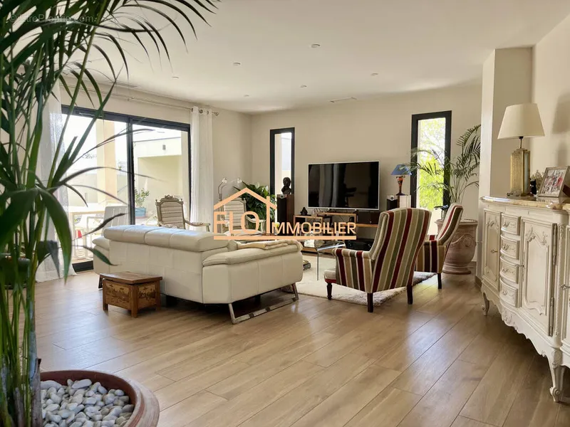 Photo Maison à Florensac au prix de 499 000€