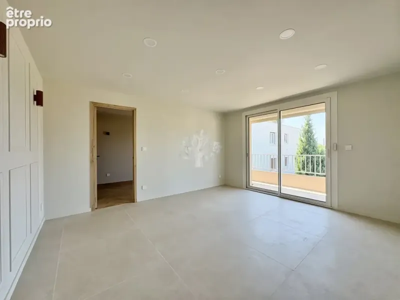 Photo Appartement à Six-Fours-Les-Plages au prix de 395 000€