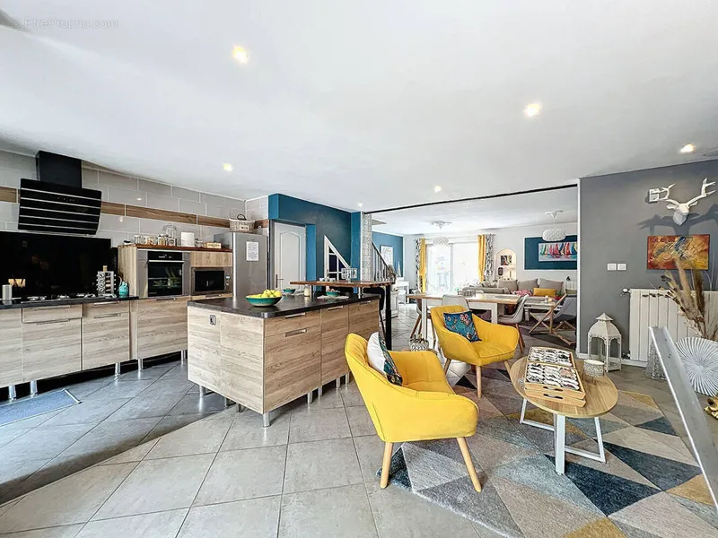 Photo Maison à Saint-Hippolyte au prix de 259 000€