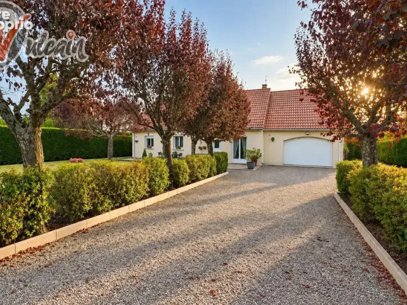 Photo Maison à Beauregard-L'eveque au prix de 299 000€