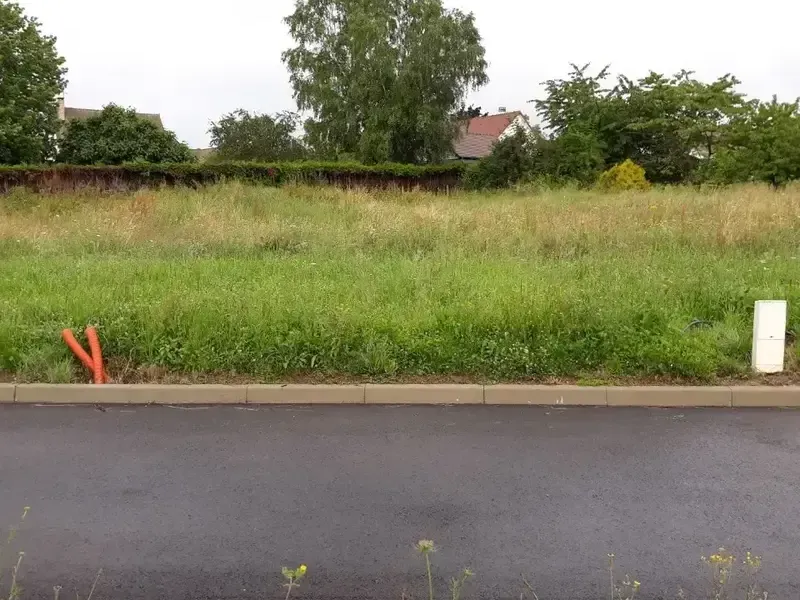 Photo Terrain à Etrepagny au prix de 29 000€