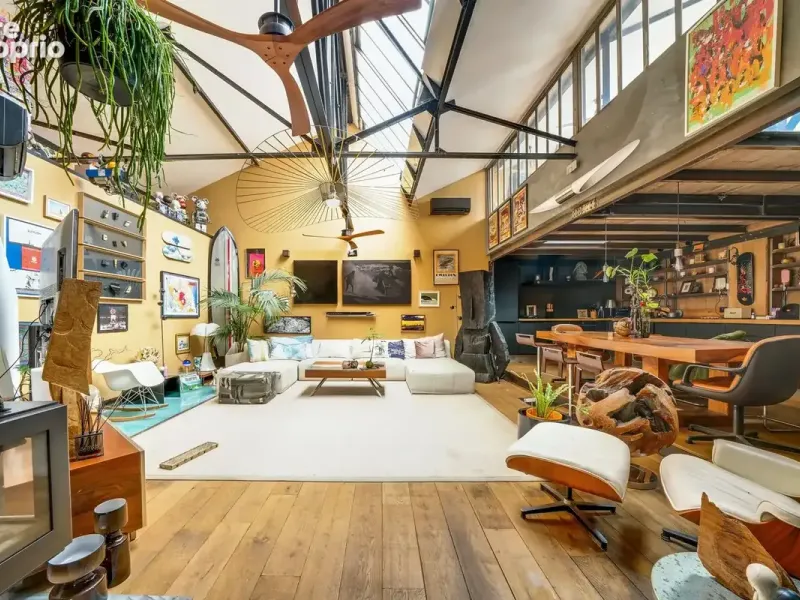 Photo Autres à Les Lilas au prix de 1 150 000€