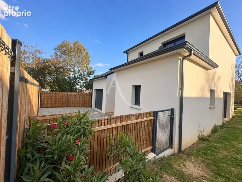Photo Maison à Puceul au prix de 280 000€