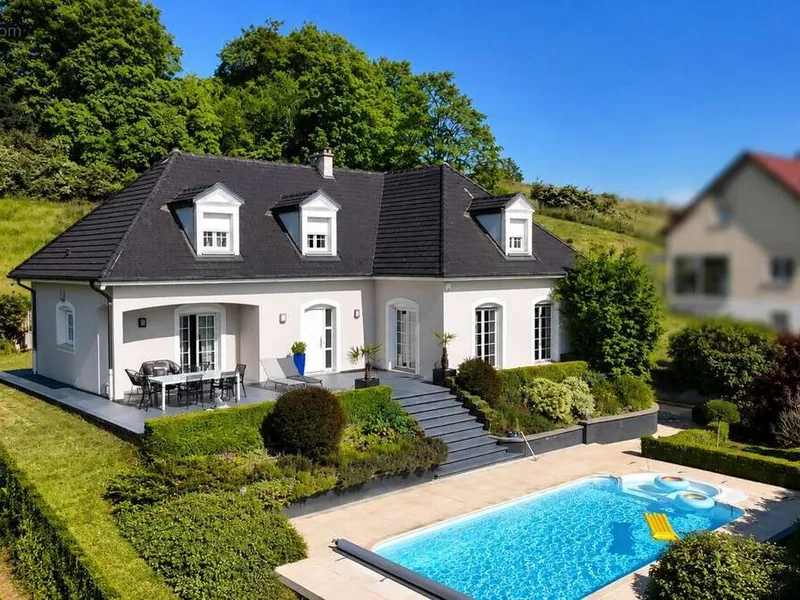 Photo Maison à Volmerange-Les-Mines au prix de 859 000€