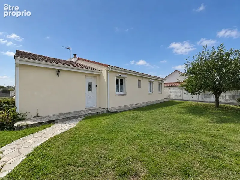 Photo Maison à Sainte-Pazanne au prix de 270 400€