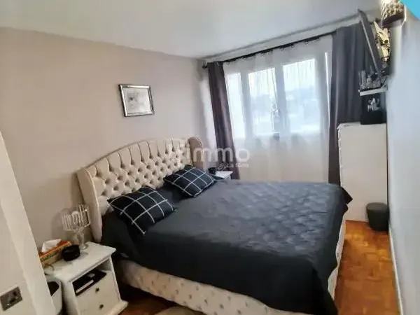 Photo Appartement à Neuilly-Sur-Marne au prix de 195 000€