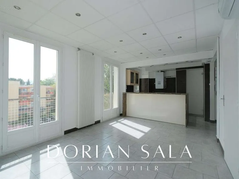 Photo Appartement à Marseille-9e au prix de 145 000€