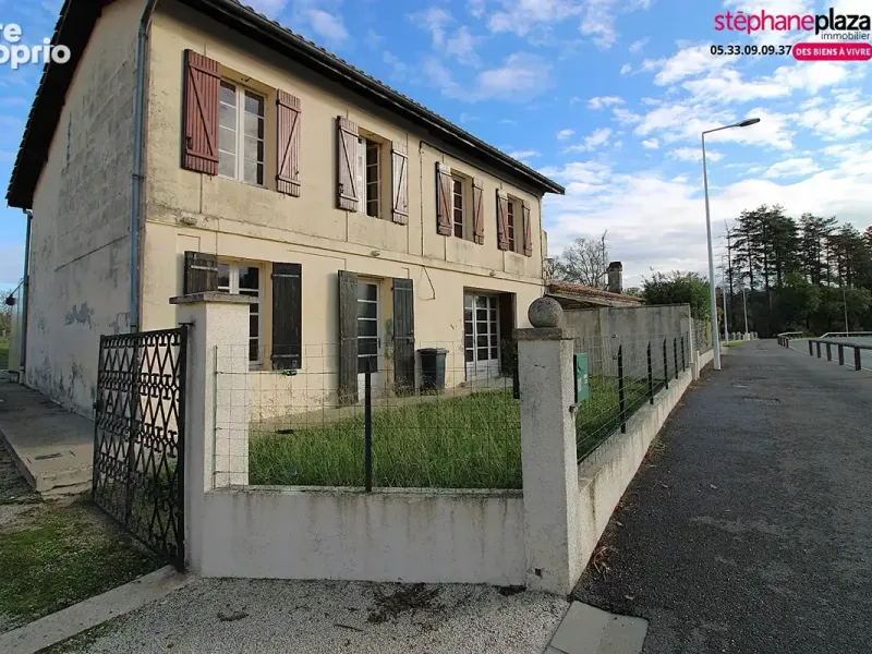 Photo Maison à Salleboeuf au prix de 220 000€
