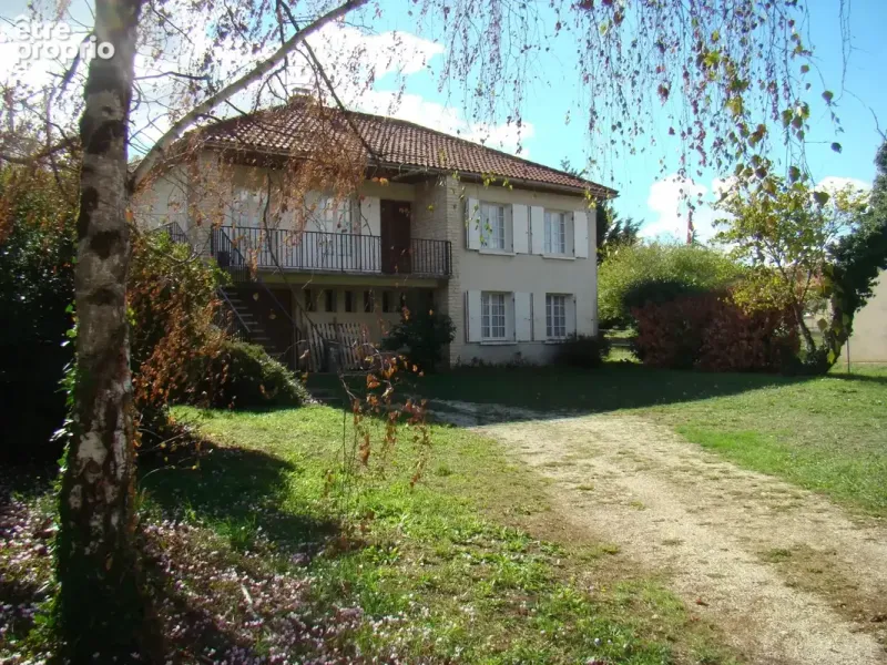 Photo Maison à Gencay au prix de 189 000€