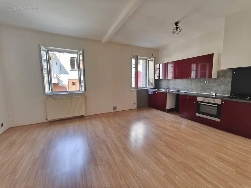 Photo Maison à Vic-Sur-Seille au prix de 85 000€