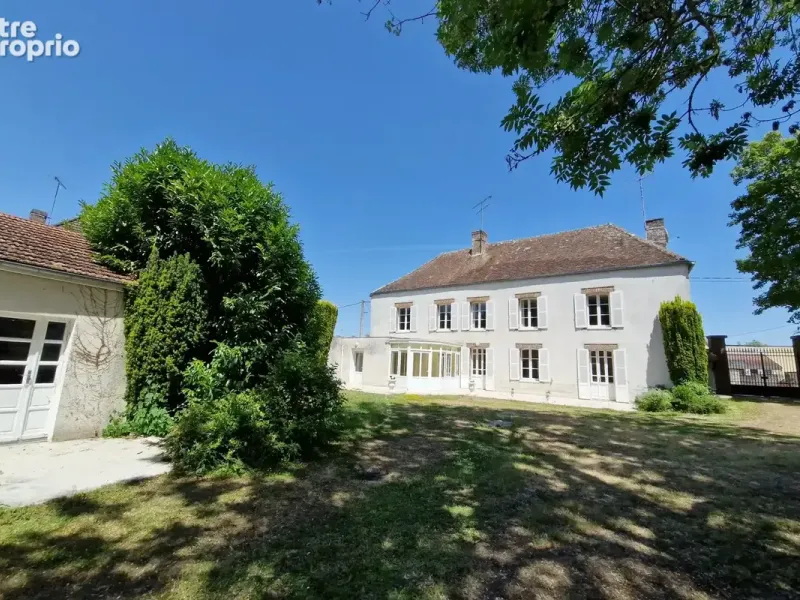 Photo Maison à Marigny-Le-Chatel au prix de 249 000€