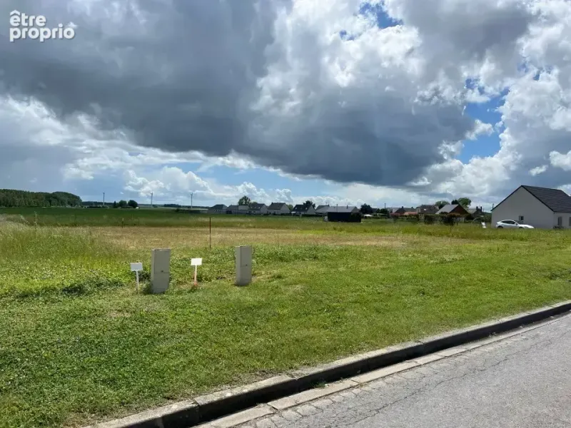 Photo Terrain à Brouchy au prix de 23 000€