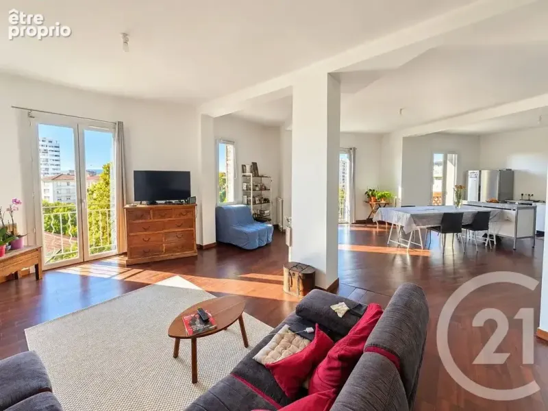 Photo Appartement à Toulon au prix de 285 000€