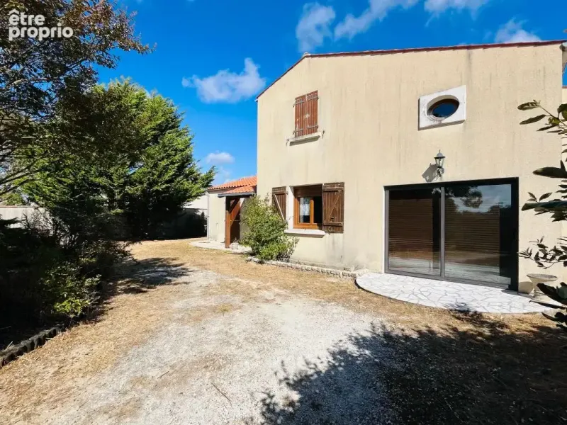 Photo Maison à La Rochelle au prix de 376 000€