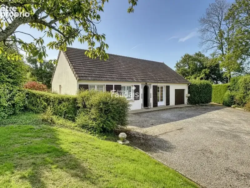 Photo Maison à Monthuchon au prix de N/C