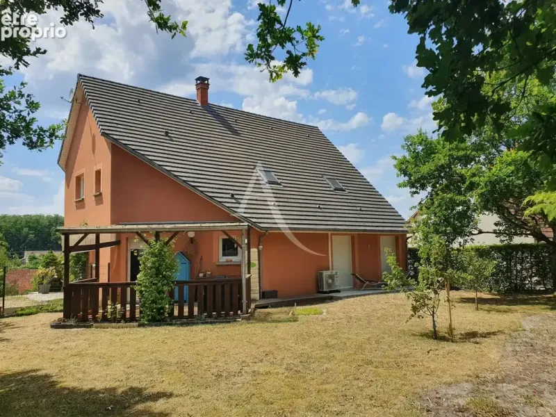 Photo Maison à Saint-Julien-Sur-Cher au prix de 350 000€