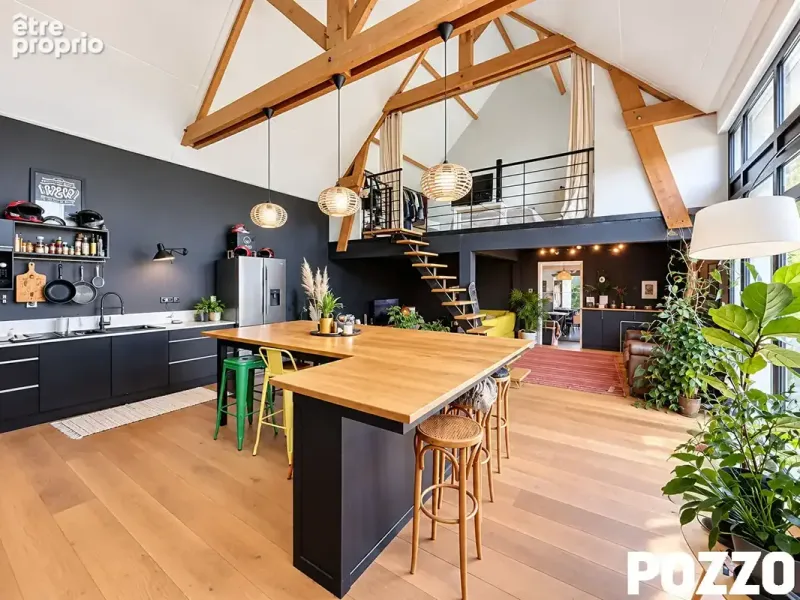 Photo Maison à Villedieu-Les-Poeles au prix de 179 500€