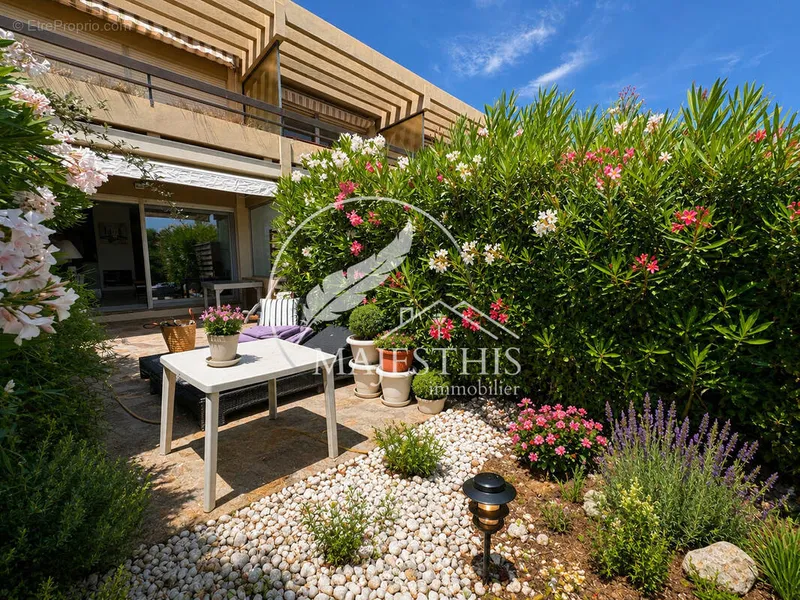 Photo Appartement à Le Lavandou au prix de 199 000€