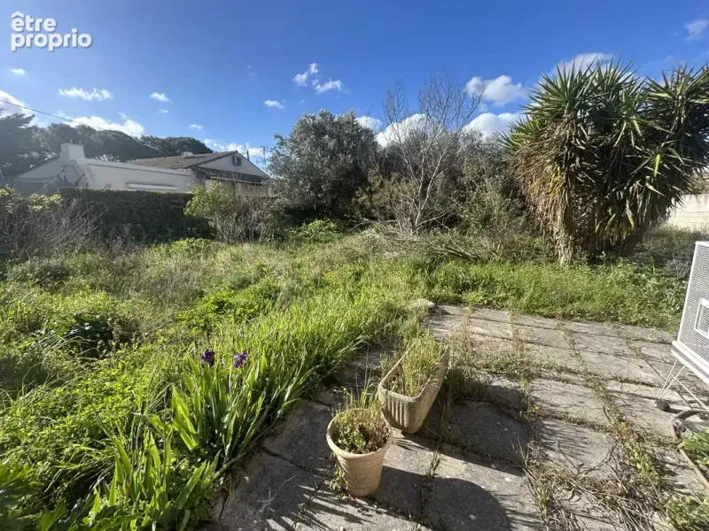 Photo Terrain à Beaucaire au prix de 345 000€
