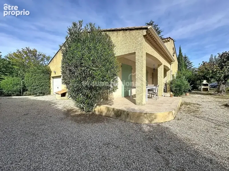 Photo Maison à Taillades au prix de 371 000€