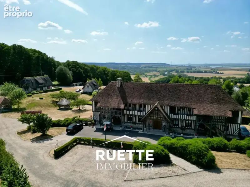 Photo Maison à Pont-Audemer au prix de 2 840 000€