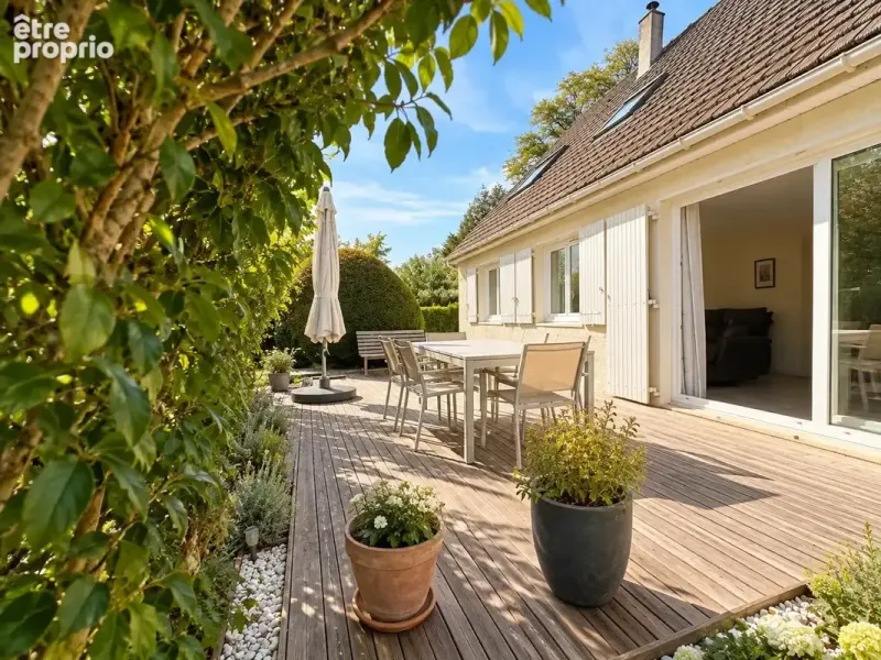 Photo Maison à Aumont-En-Halatte au prix de 365 000€