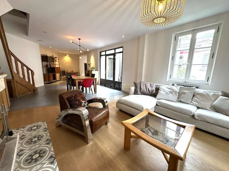 Photo Maison à Tours au prix de 499 900€