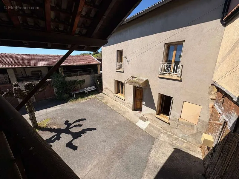 Photo Maison à Beaurepaire au prix de 169 000€