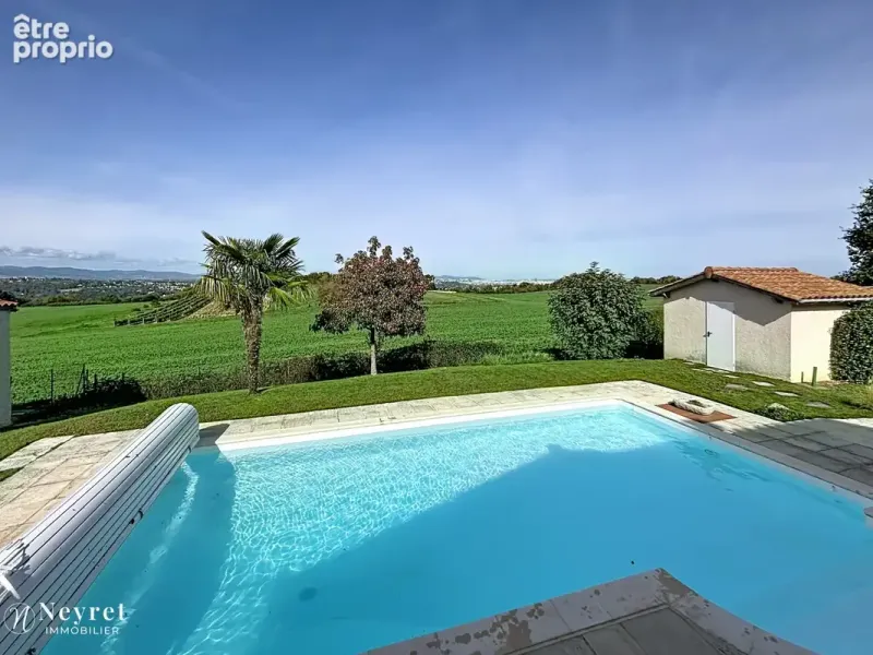 Photo Maison à Communay au prix de 650 000€