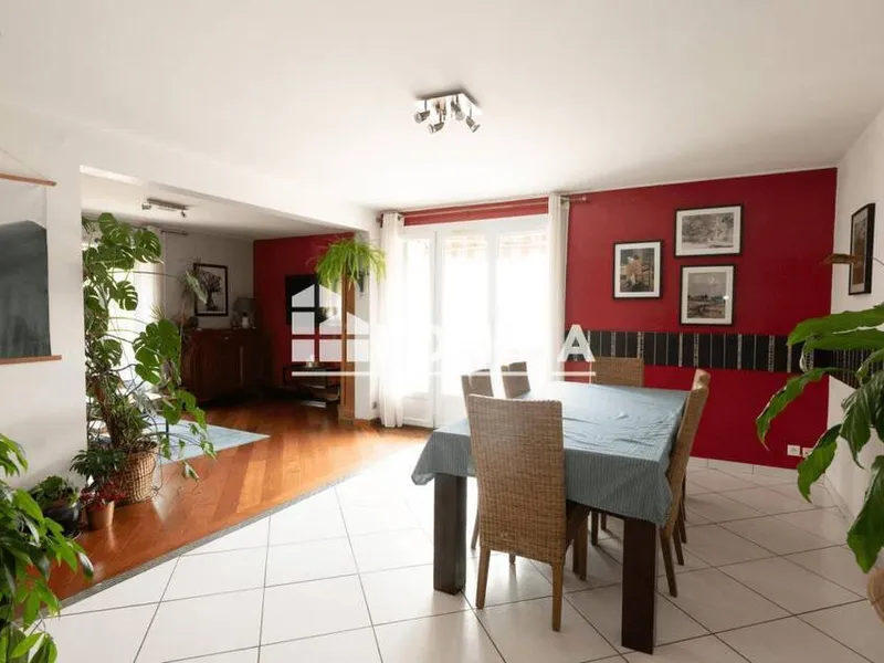 Photo Appartement à Tournon-Sur-Rhone au prix de 220 000€