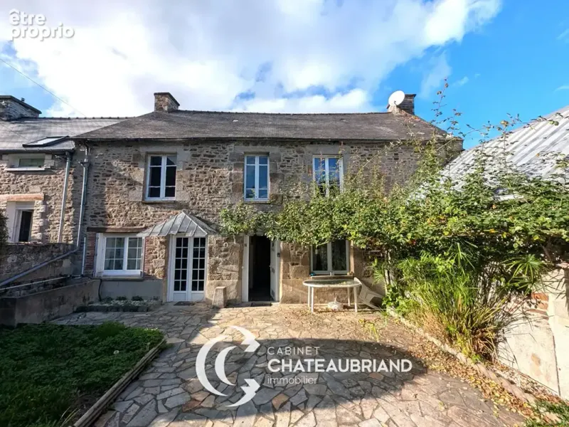 Photo Maison à Saint-Broladre au prix de 160 500€